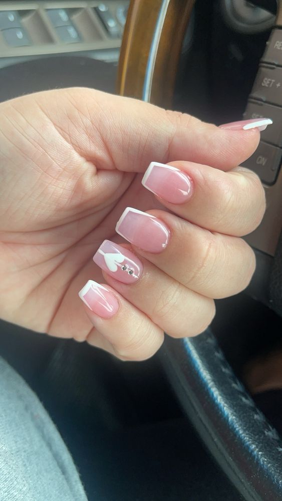 HOT NAILS Updated May 2024 19 Reviews 818 W Foxwood Dr, Raymore