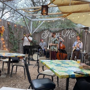 Show Me Pizza - Outside - Pizza Near Me - Austin, Texas Show Me Pizza - Outside - Pizza Near Me - Austin, Texas