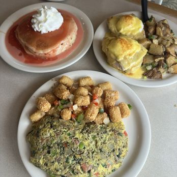 Cinnamon's Restaurant - Guava pancake , Hawaii omelette, mahi mahi eggs benedict - Pancakes Near Me - Kailua, Hawaii Cinnamon's Restaurant - Guava pancake , Hawaii omelette, mahi mahi eggs benedict - Pancakes Near Me - Kailua, Hawaii