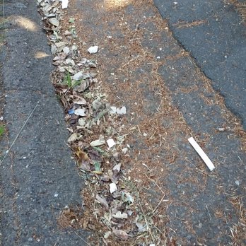 The Home Depot - Styrofoam all down the street, huge bolts left on the road. - Hardware Stores Near Me - Ukiah, California The Home Depot - Styrofoam all down the street, huge bolts left on the road. - Hardware Stores Near Me - Ukiah, California