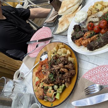 Mazahr Lebanese Kitchen - Lebanese Near Me - Vancouver, British Columbia Mazahr Lebanese Kitchen - Lebanese Near Me - Vancouver, British Columbia