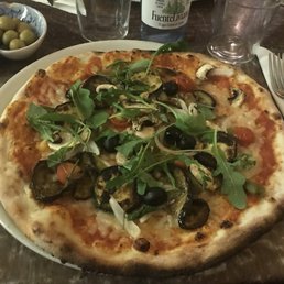 Veggie Pizza With Vegan Mozzarella Veggie Pizza With Vegan Mozzarella