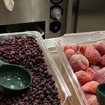Life Alive Organic Cafe Kendall Square - Frozen fruit. - Juice Bars & Smoothies Near Me - Cambridge, Massachusetts Life Alive Organic Cafe Kendall Square - Frozen fruit. - Juice Bars & Smoothies Near Me - Cambridge, Massachusetts