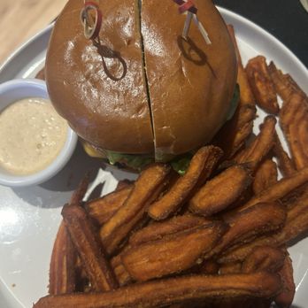 Ivy Kitchen & Bar - The Ivy burger - Bars Near Me - Rockville Centre, New York Ivy Kitchen & Bar - The Ivy burger - Bars Near Me - Rockville Centre, New York