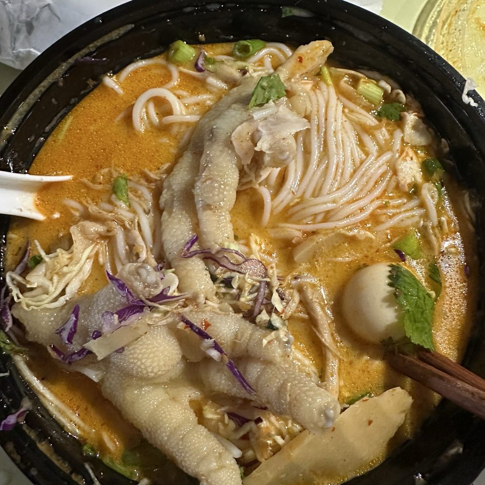 Little Bamboo House - Kapoon with chicken feet n quail egg ... - Asian Fusion Near Me - Oroville, California