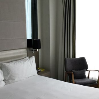 木的地酒店 - King bed in the Grand Deluxe King/Twin Room - Hotels Near Me - Hong Kong, HK