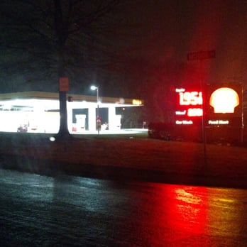 Shell - Bright and spacious station. - Gas Stations Near Me - Centreville, Virginia