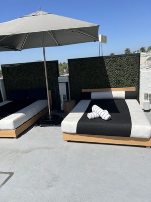 Montrose at Beverly Hills by null