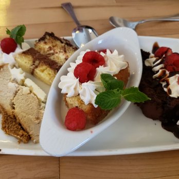 Montez Creekside Kitchen - Comfort Food Near Me - Whitehouse, Texas Montez Creekside Kitchen - Comfort Food Near Me - Whitehouse, Texas
