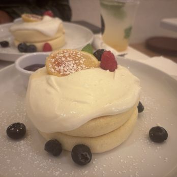Fluffy Fluffy Cafe - Blueberry Pancakes - Pancakes Near Me - Edison, New Jersey Fluffy Fluffy Cafe - Blueberry Pancakes - Pancakes Near Me - Edison, New Jersey