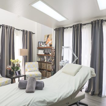 Fari's skin care - Fari's room. - Estheticians Near Me - Houston, Texas Fari's skin care - Fari's room. - Estheticians Near Me - Houston, Texas