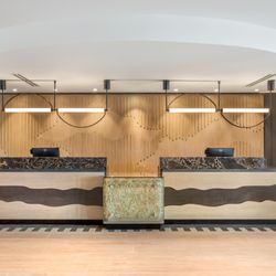 Cambria Hotel Templeton - Front Desk