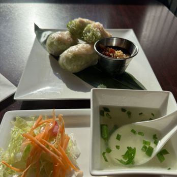 Pho 'n Rice - Fresh Summer Roll, soup, salad - Vietnamese Near Me - Somerville, Massachusetts