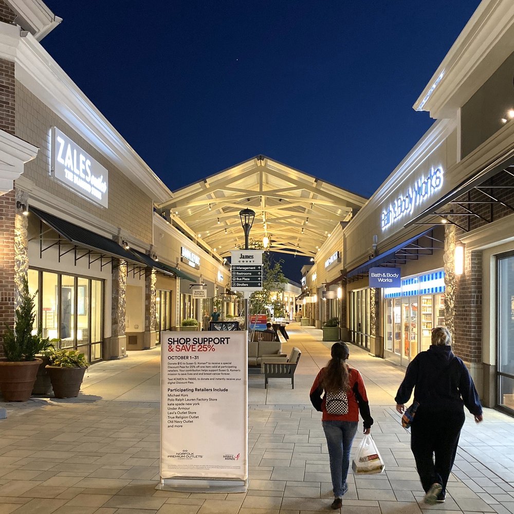 Norfolk Premium Outlets - Outlet Stores Near Me - Norfolk, Virginia Norfolk Premium Outlets - Outlet Stores Near Me - Norfolk, Virginia