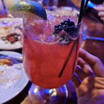 Redwood Cafe - New American Near Me - Modesto, California