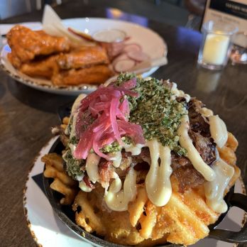 Inkwell Tavern - Waffle fries and carnitas - Cocktail Bars Near Me - Burbank, California Inkwell Tavern - Waffle fries and carnitas - Cocktail Bars Near Me - Burbank, California