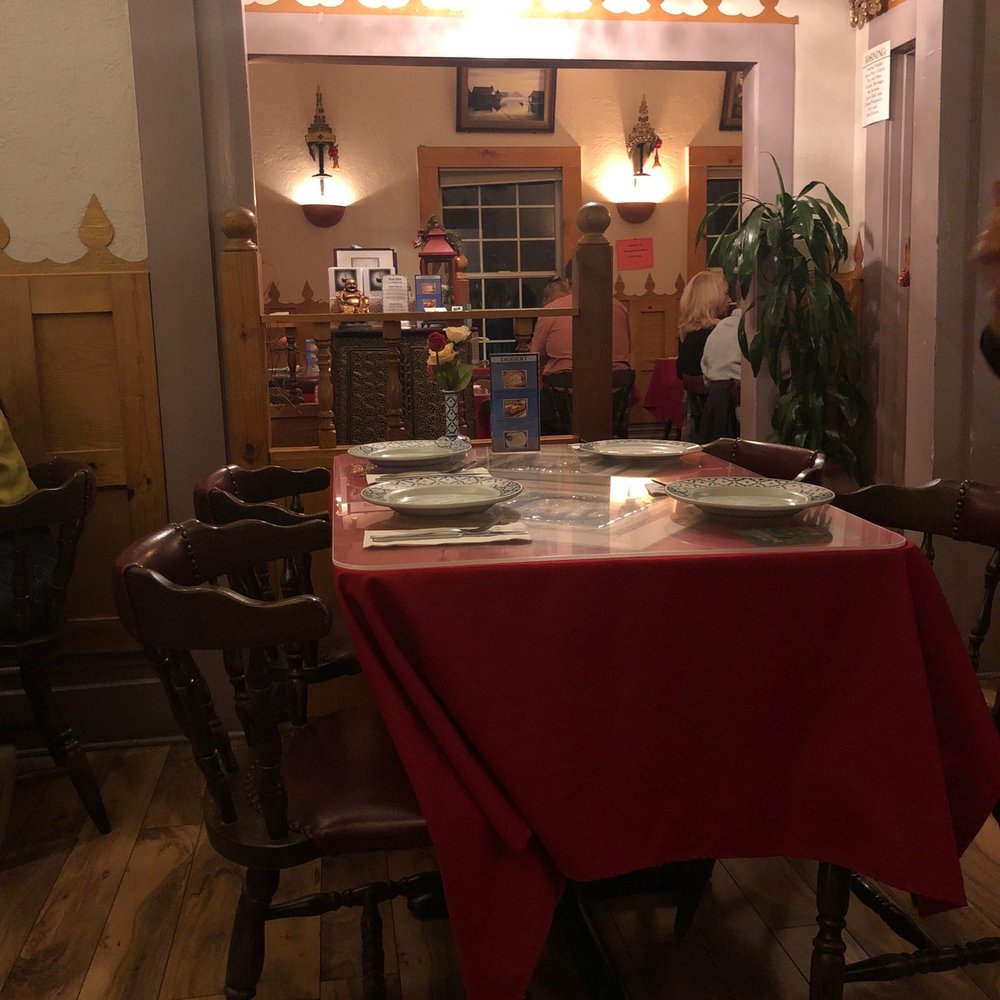 Thai Dish - Atmosphere for dinner - Thai Near Me - Ukiah, California Thai Dish - Atmosphere for dinner - Thai Near Me - Ukiah, California