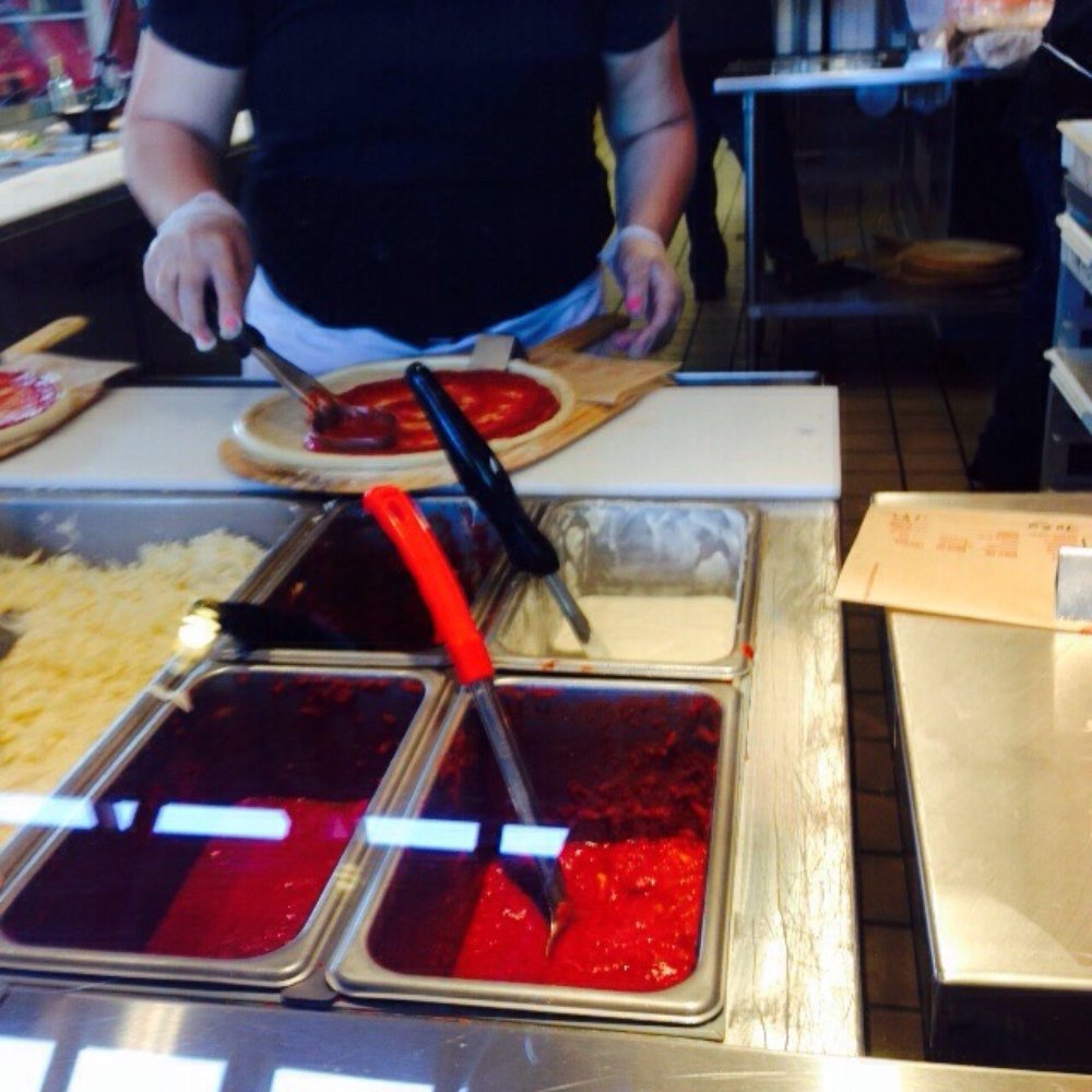 Blaze Pizza - Starting up my Red Wine Pizza. #GettingSaucy - Salad Near Me - Gold River, California