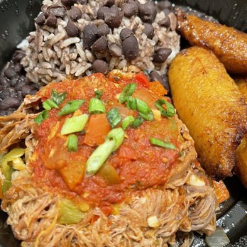 Victor's 1959 Cafe - Ropa Vieja - Cuban Near Me - Minneapolis, Minnesota