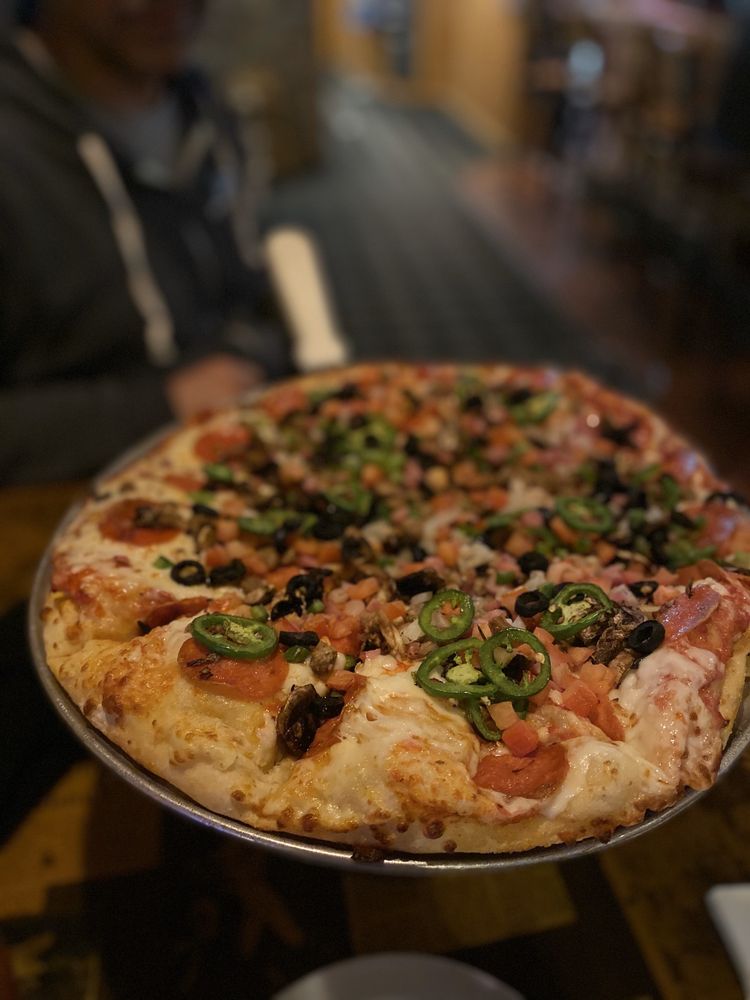 DRIFTWOOD RESTAURANT & SPORTS BAR 177 Photos & 241 Reviews 590 N