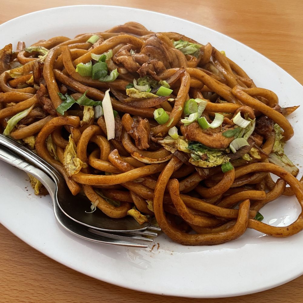 Zen Noodle Bar - Beef Chow Mein - Shanghainese Near Me - San Mateo, California Zen Noodle Bar - Beef Chow Mein - Shanghainese Near Me - San Mateo, California