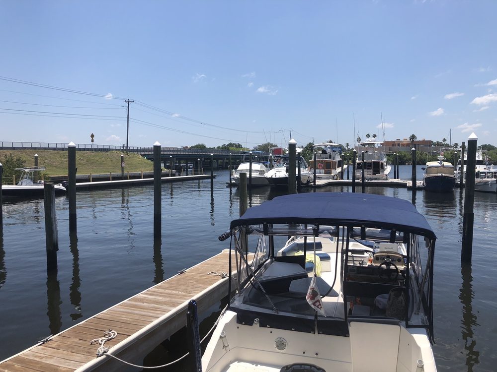 Capt'n Jack's Waterfront Grille