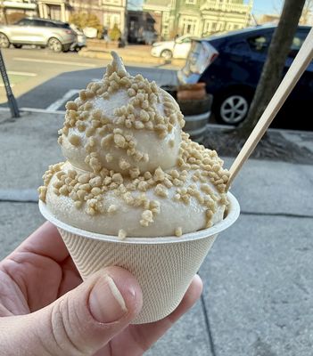 Momma's Grocery + Wine by null