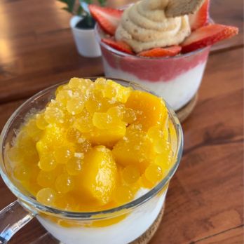 Sweet Mong - Mango and strawberry cheesecake bingsoo in their "cup" (16 oz) size - Coffee & Tea Near Me - Las Vegas, Nevada Sweet Mong - Mango and strawberry cheesecake bingsoo in their "cup" (16 oz) size - Coffee & Tea Near Me - Las Vegas, Nevada