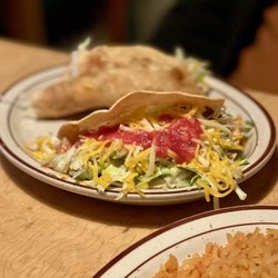 Flamingos Mexican Restaurant & Bar - Beef & Chicken Tacos