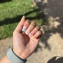 Meraki Barber & Beauty - Brenda the Nail Technician
