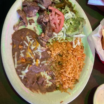 Hoppin Jalapeno - Carnitas with Rice and Beans, served with side of salad with guacamole and soft tortillas - Tex-Mex Near Me - Snyder, Oklahoma