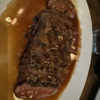 Tableau Bar Bistro - steak au poivre - Bars Near Me - Vancouver, British Columbia