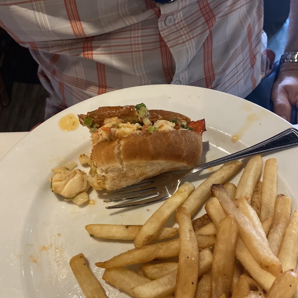The Wharf - Lobster roll sandwich - Seafood Near Me - Alexandria, Virginia