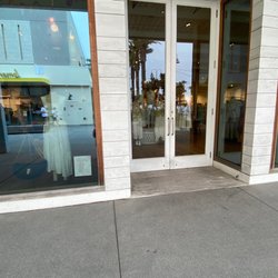 Free People - It's 11:30on a Sunday and it says they open at 11:00am... services here is always bad.. Managment should really be aware