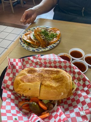 EL PATRON TAQUERIA by null