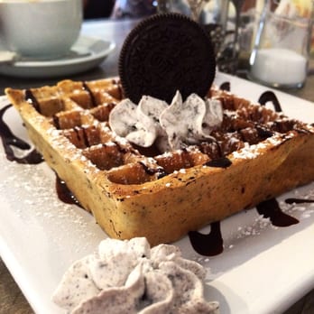 Refranes - Oreo Waffle with Oreo whip cream! Absolutely amazing - Coffee & Tea Near Me - Quebradillas, Puerto Rico Refranes - Oreo Waffle with Oreo whip cream! Absolutely amazing - Coffee & Tea Near Me - Quebradillas, Puerto Rico