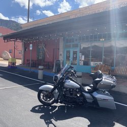 Mountainside Coffee - My silver stallion HiHo tied up out front of the store!!