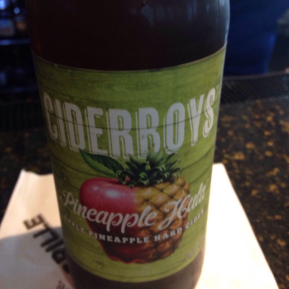 Hy-Vee Market Grille - Apple-pineapple hard cider good one - American Near Me - Olathe, Kansas