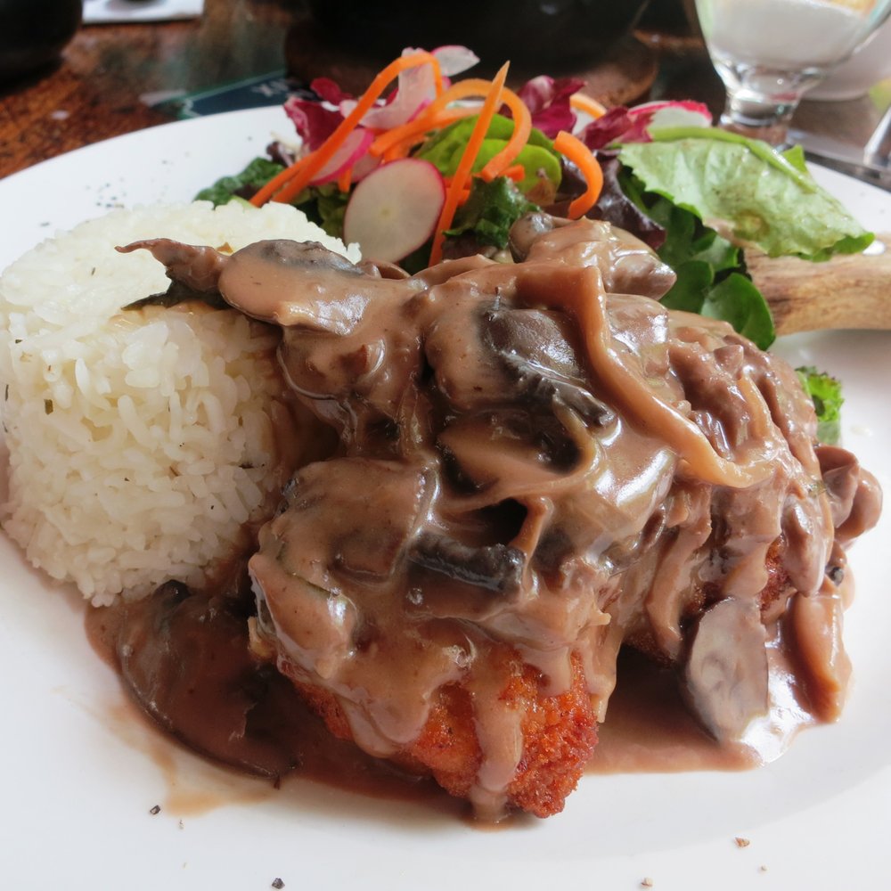Salade de Fruits Cafe - Chicken Cordon bleu with rice and salad - French Near Me - Vancouver, British Columbia