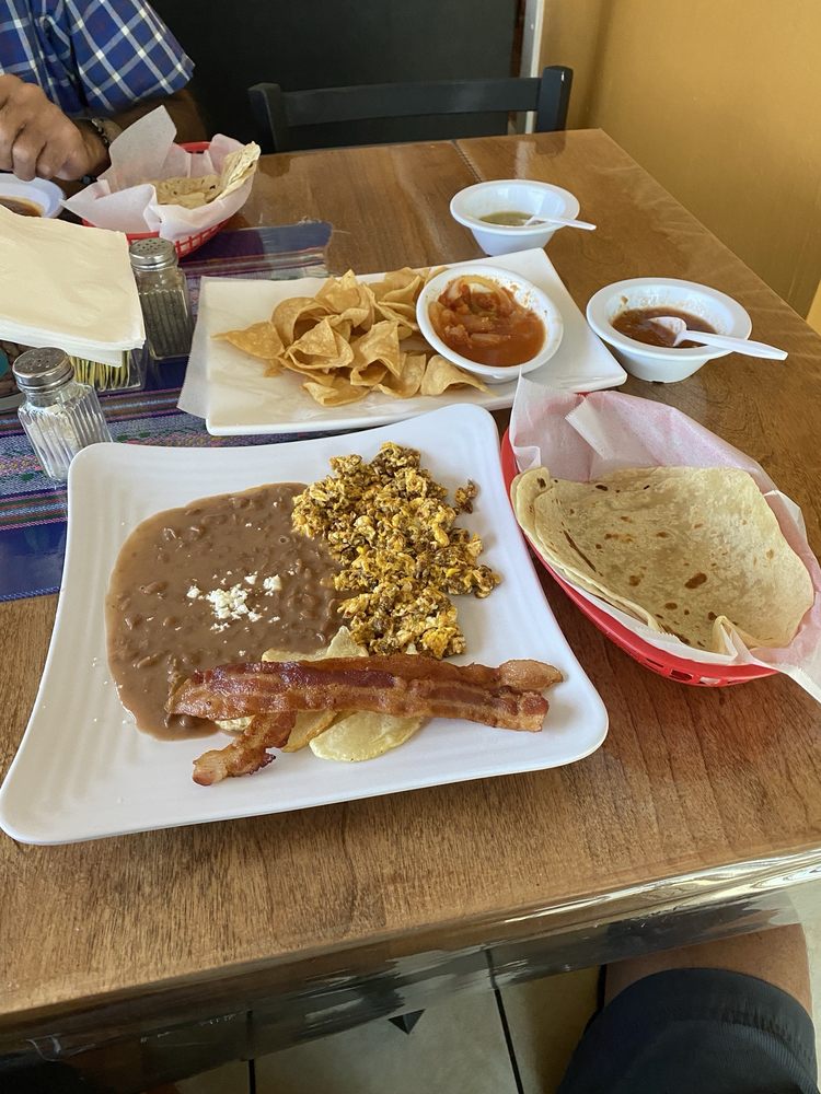 El Novillo Restaurant