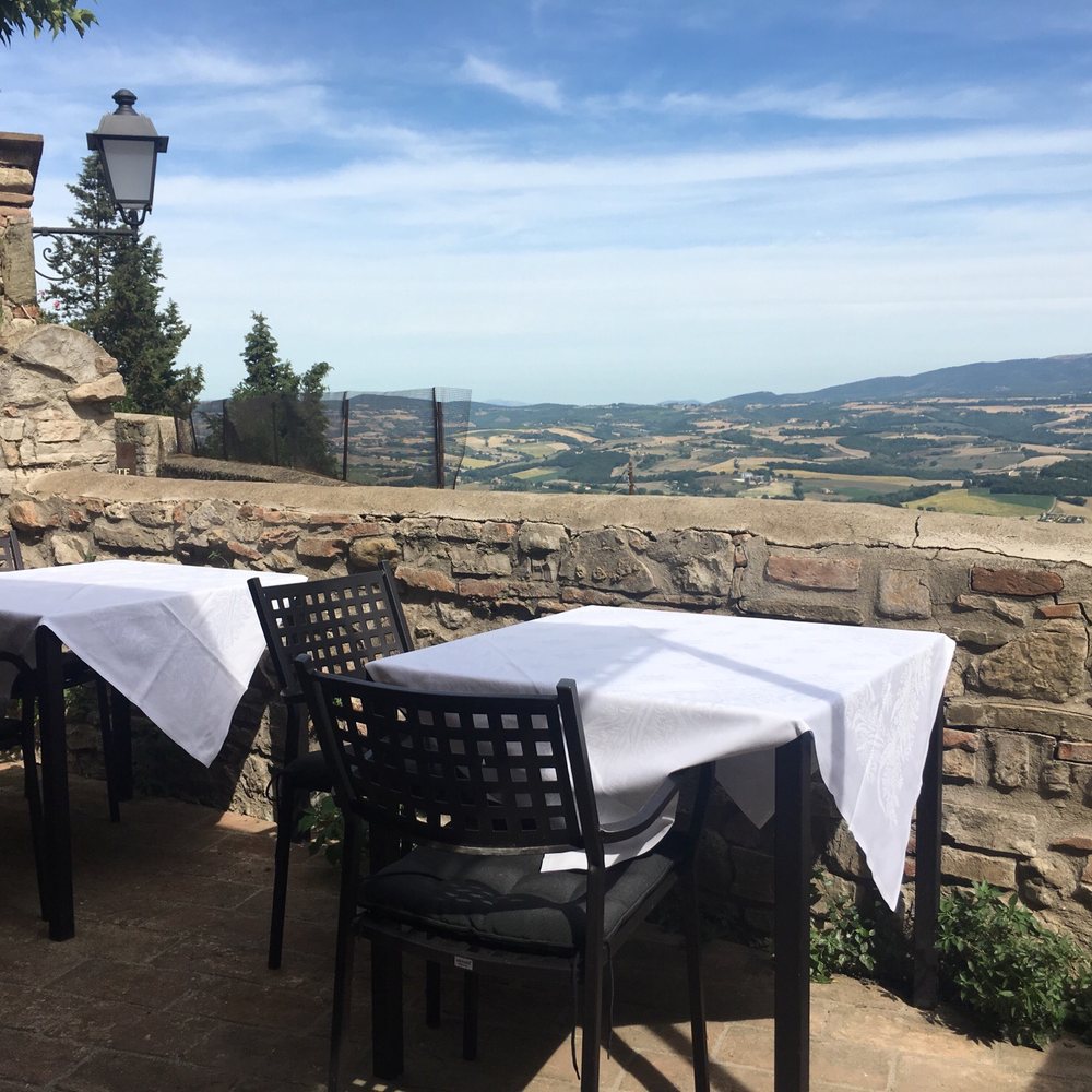 Bed \u0026 Breakfast Oberdan Ospitalita' Todi, Italia - prenota ora, 2025 prezzi, image size:1000x1000