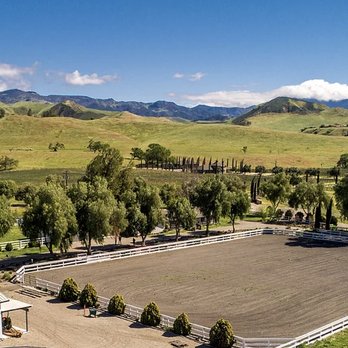Grierson Farms - Riding Arena - Horseback Riding Near Me Grierson Farms - Riding Arena - Horseback Riding Near Me