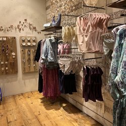 Free People Clothing Boutique