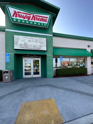 Krispy Kreme by null