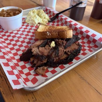Pink PiG Southern BBQ - Brisket Platter - Southern Near Me - Helen, Georgia Pink PiG Southern BBQ - Brisket Platter - Southern Near Me - Helen, Georgia