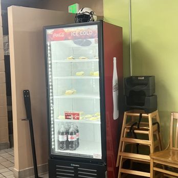 Ken's Hickory Pit BBQ - a coke cooler and chairs - Barbeque Near Me - Birmingham, Alabama