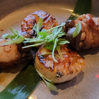 Wren - Scallops were ok but we enjoyed other dishes more - Cocktail Bars Near Me - Tysons, Virginia