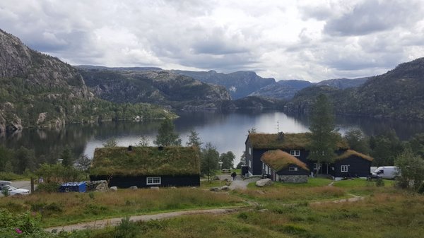 Preikestolen Fjellstue by null