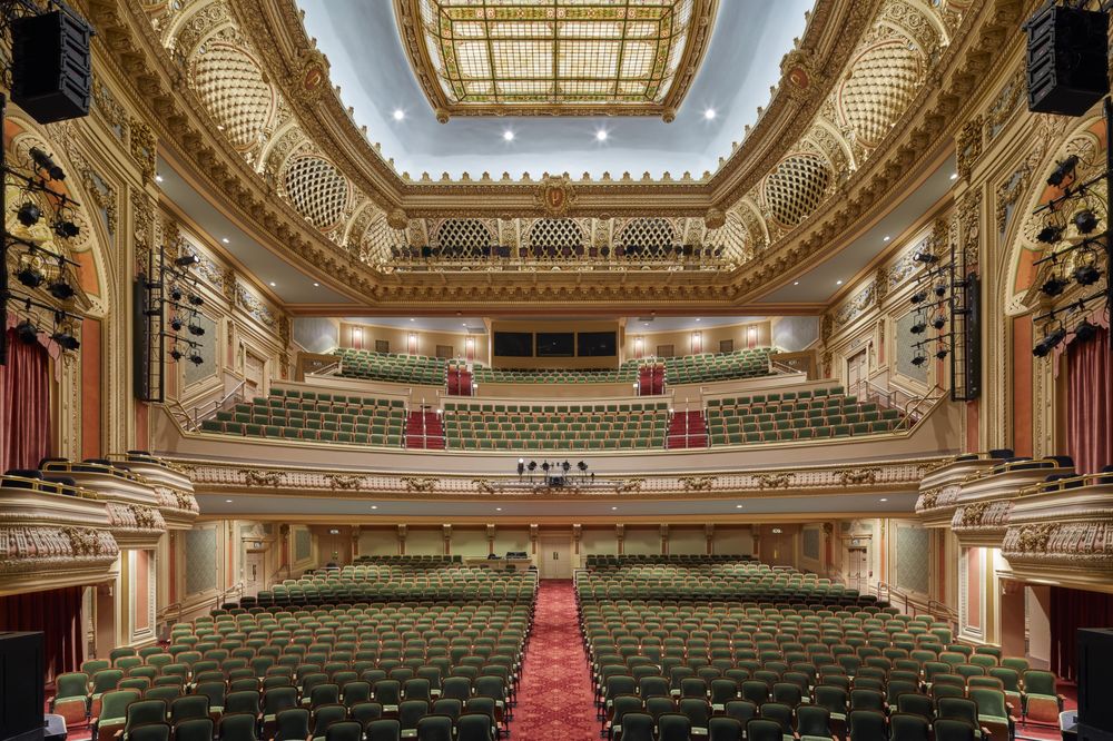 Tacoma City Theaters - wedding in Tacoma, WA