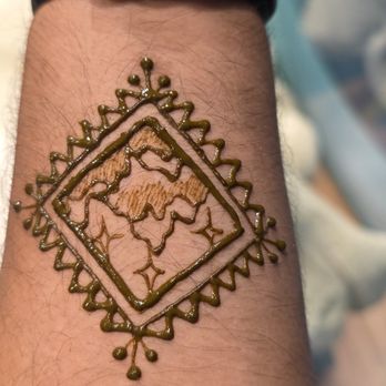 Sarahenna - Henna mountain and starts - Henna Artists Near Me - Kirkland, Washington Sarahenna - Henna mountain and starts - Henna Artists Near Me - Kirkland, Washington